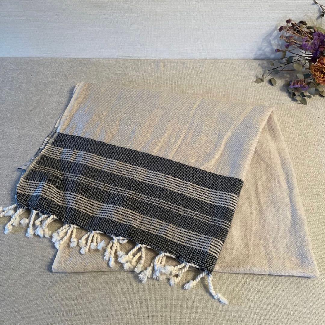 IDEE ブラケット　ラグ　インテリア　ベッド　リネン　ソファー　イデー　トルコ