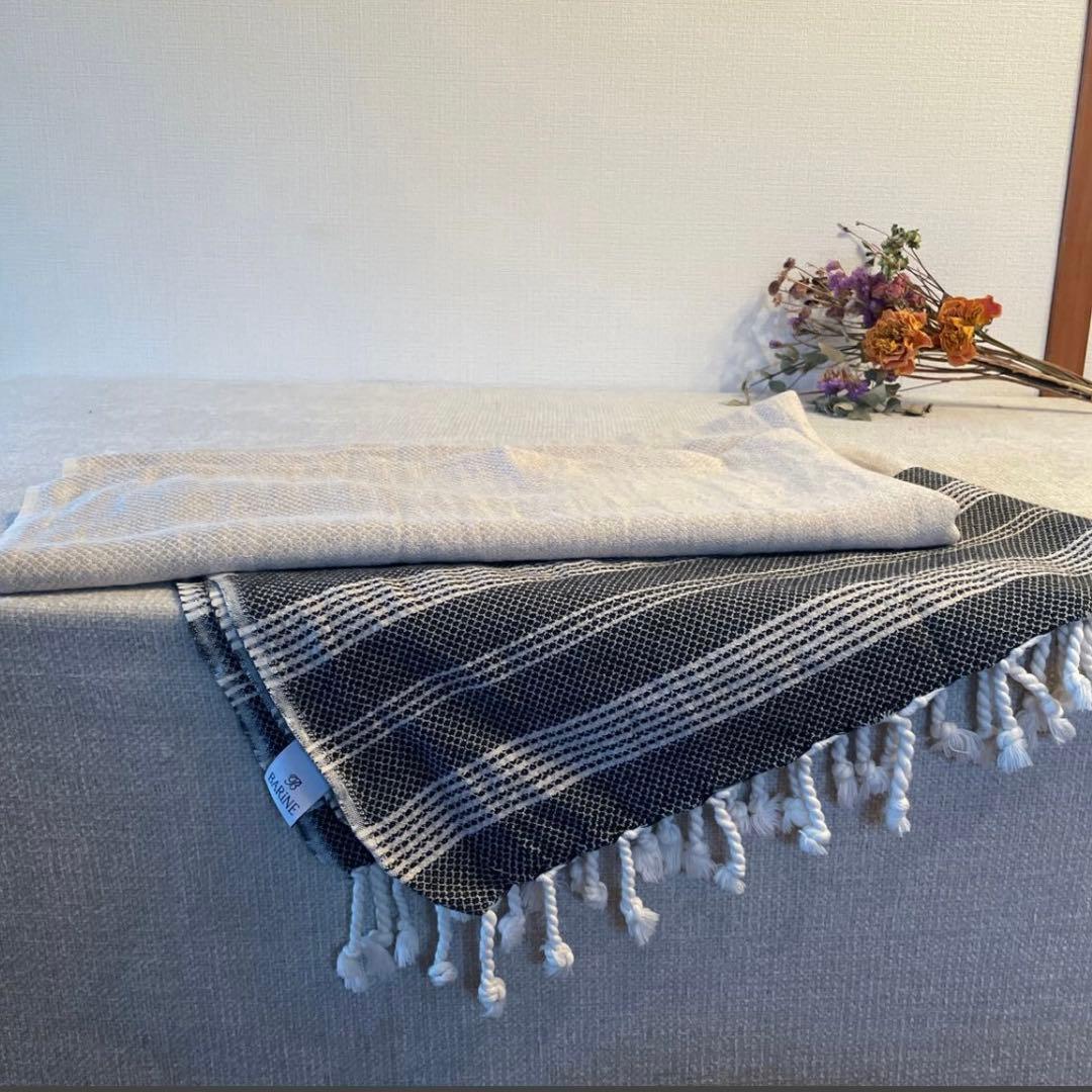 IDEE ブラケット　ラグ　インテリア　ベッド　リネン　ソファー　イデー　トルコ