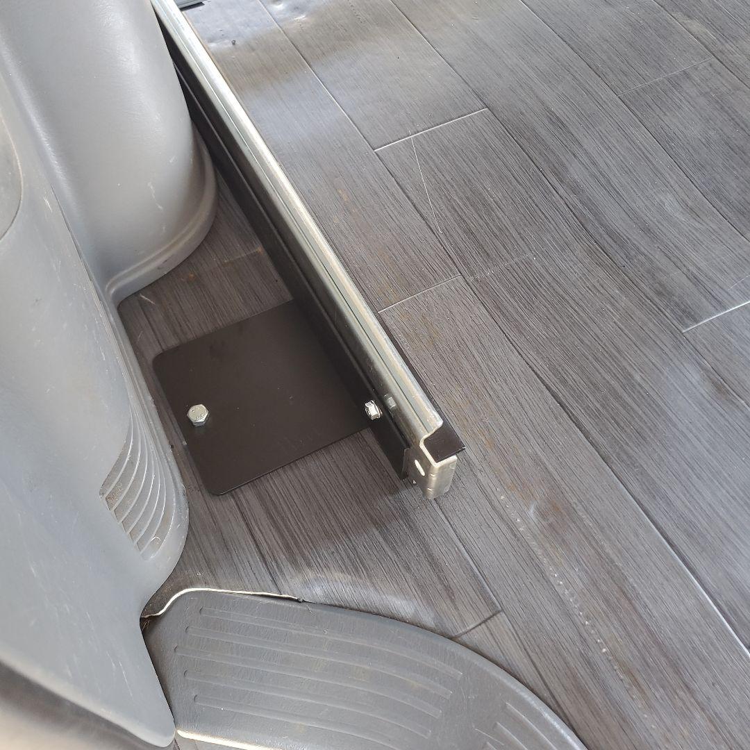 ハイエーススライドフロア スライドレール ゆ⛄️様