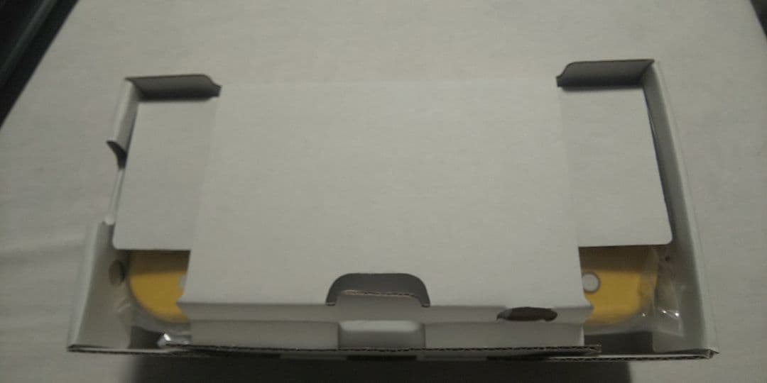 Nintendo Switch Lite イエロー アダプター付き 動作確認済