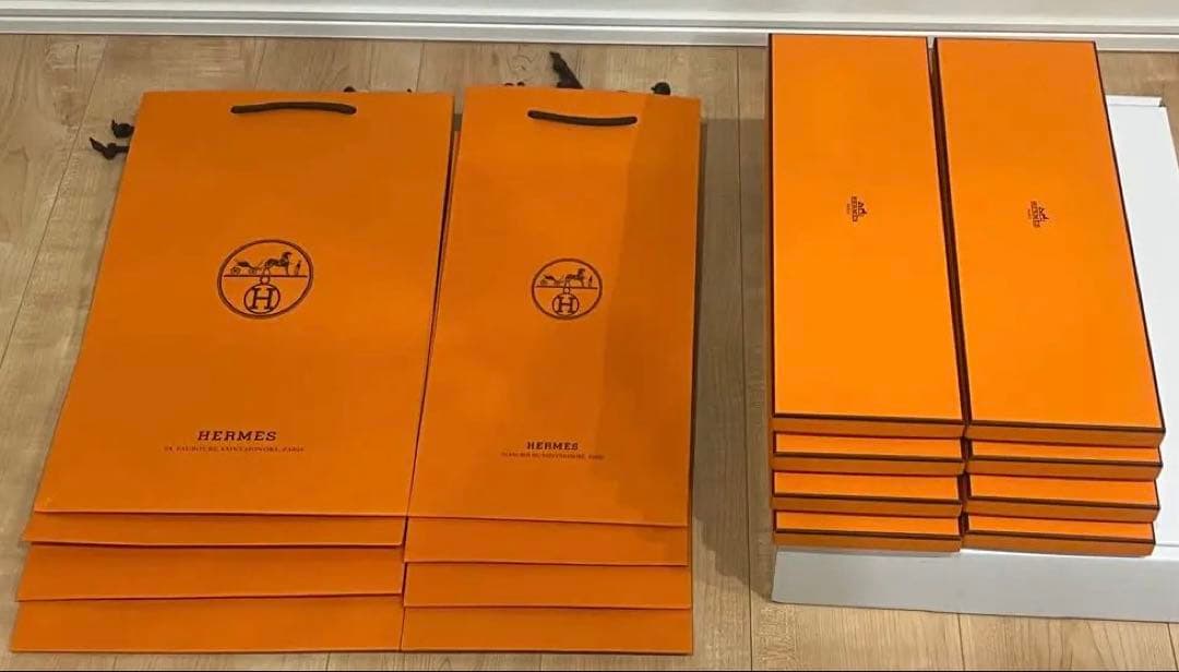 【HERMES】ネクタイ用空箱8個 & ショップ袋8枚