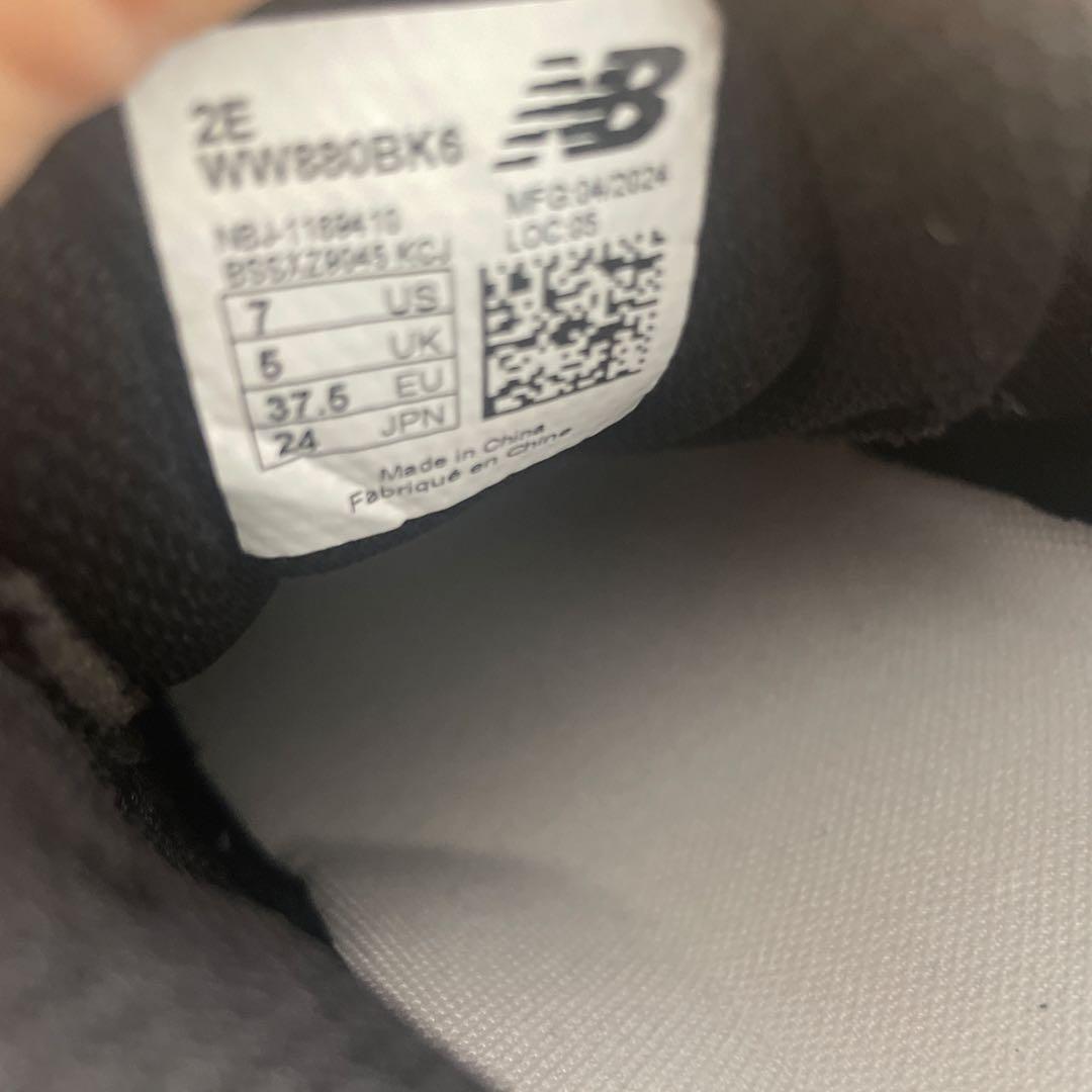 新品未使用　ニューバランス　880 レディース　スニーカー　ブラック