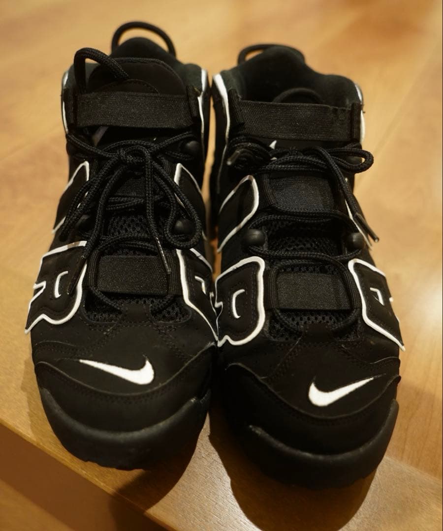 Nike モアアップテンポ　ブラック