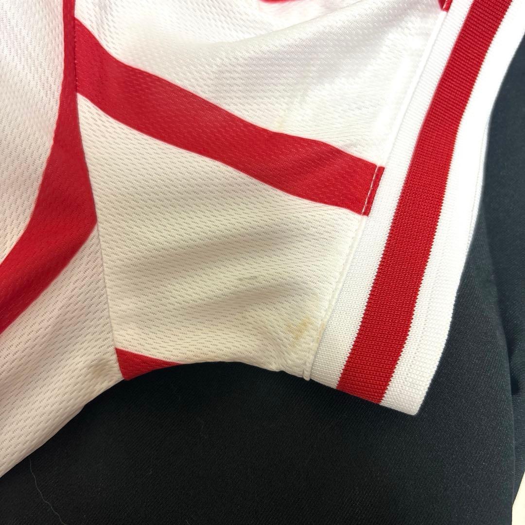 ラウンドワン 制服　ユニフォーム　アミューズメント　店員　社員　アルバイト