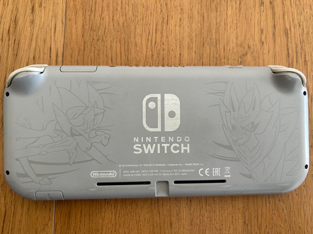 Nintendo Switch Lite 本体　ポケモンデザイン