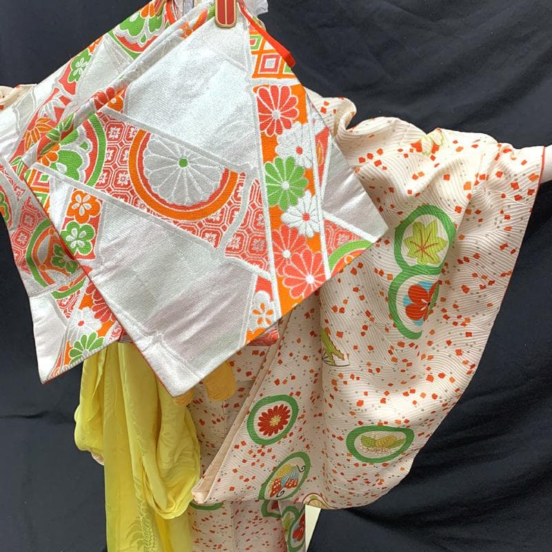 505ag51□七五三 七歳 女児 着物&袋帯 金彩 丸に蝶 白□美品