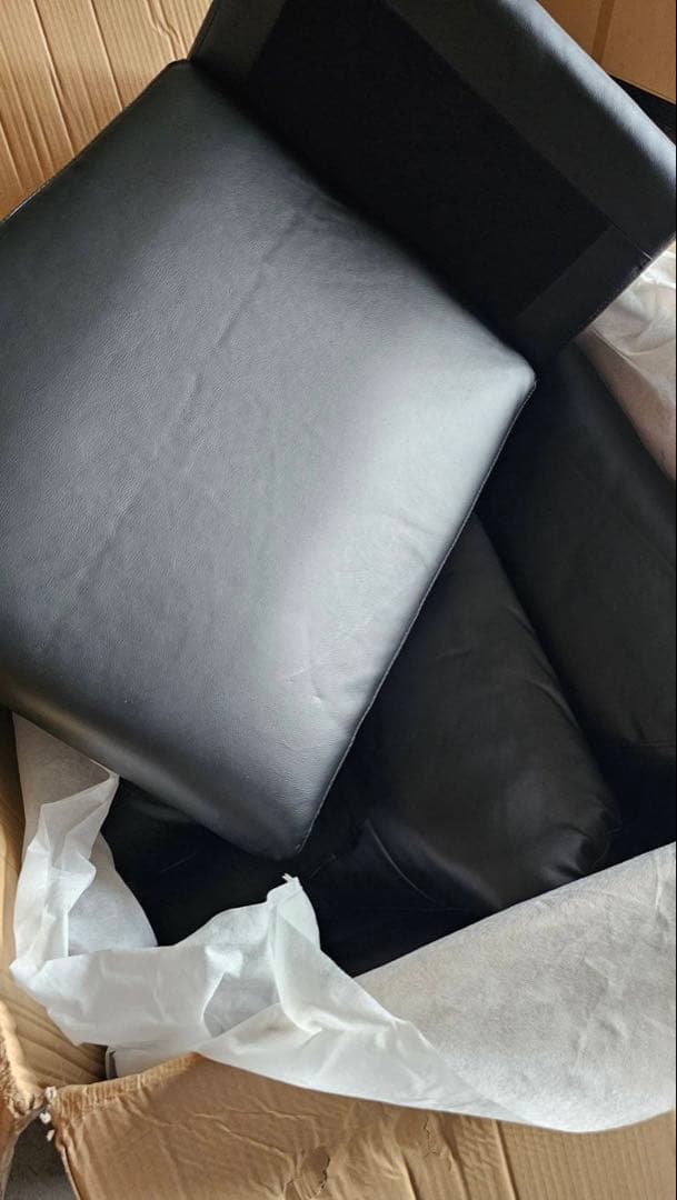 新品未使用　３人掛け　３P　フロアコーナーソファ　ローソファ　ブラックレザー調