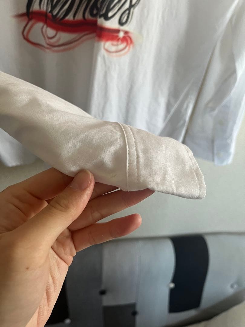 emotionally unavailable シャツ