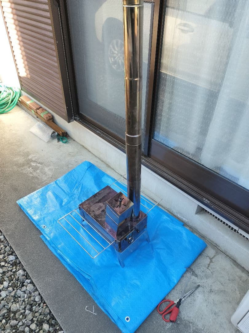 ロケットストーブ型薪ストーブ　中華製　激レア