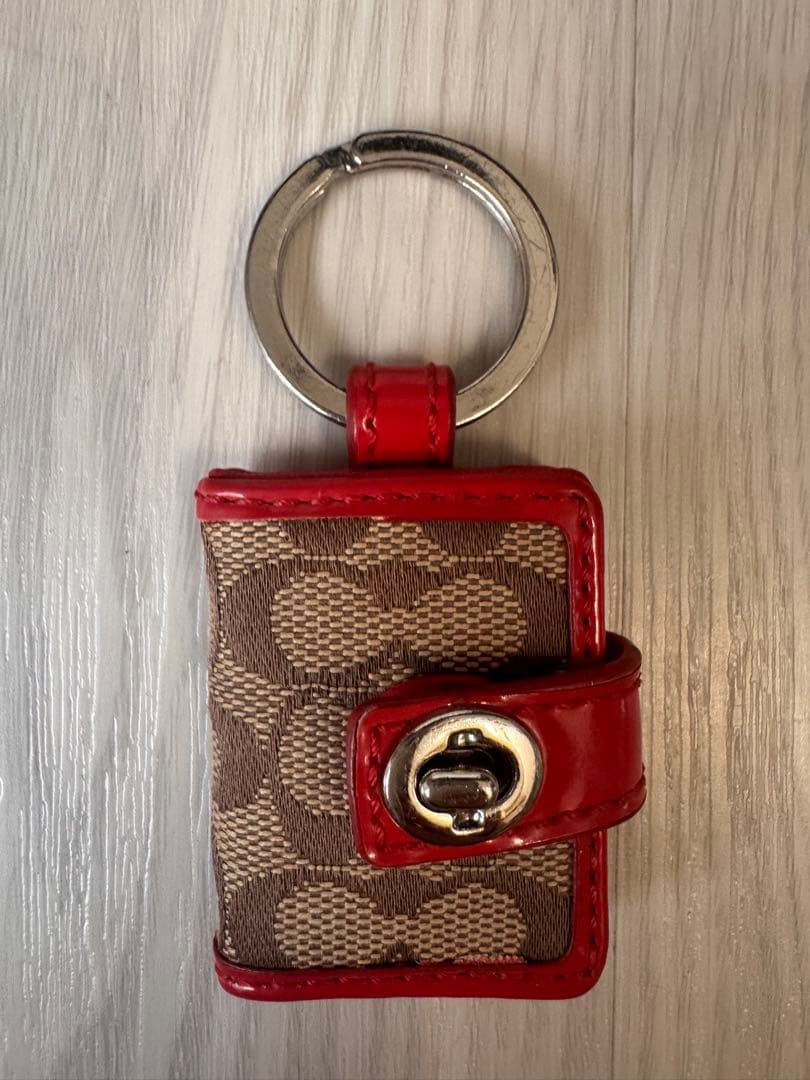 coach 手帳型キーリング　キーホルダー