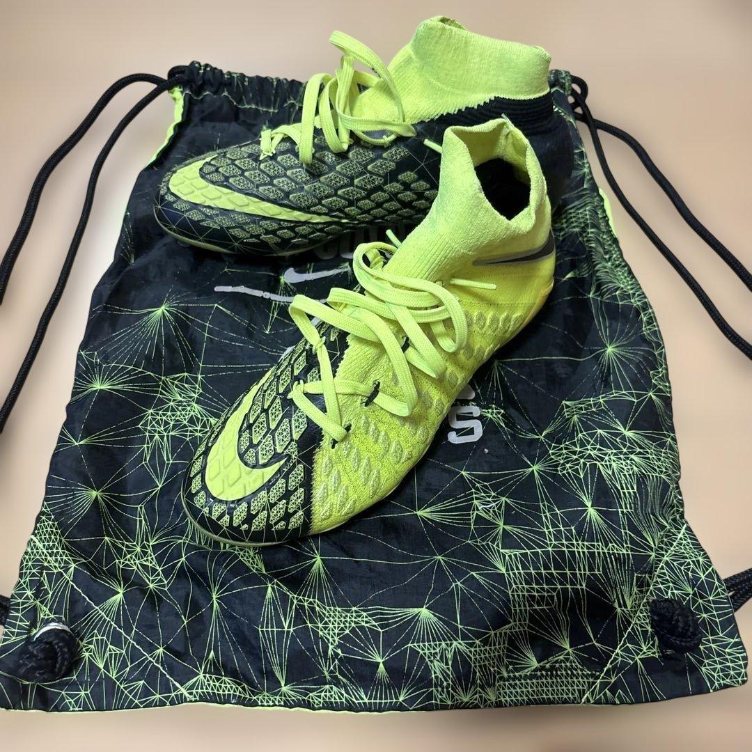 NIKE ハイパーヴェノム ファントム3 DF FG 最終値下げ‼️