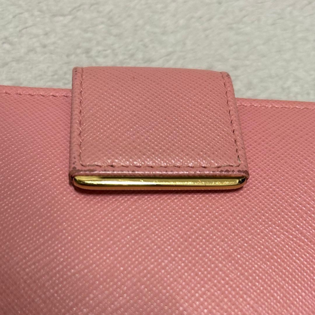 PRADA 二つ折り財布 ピンク レザー