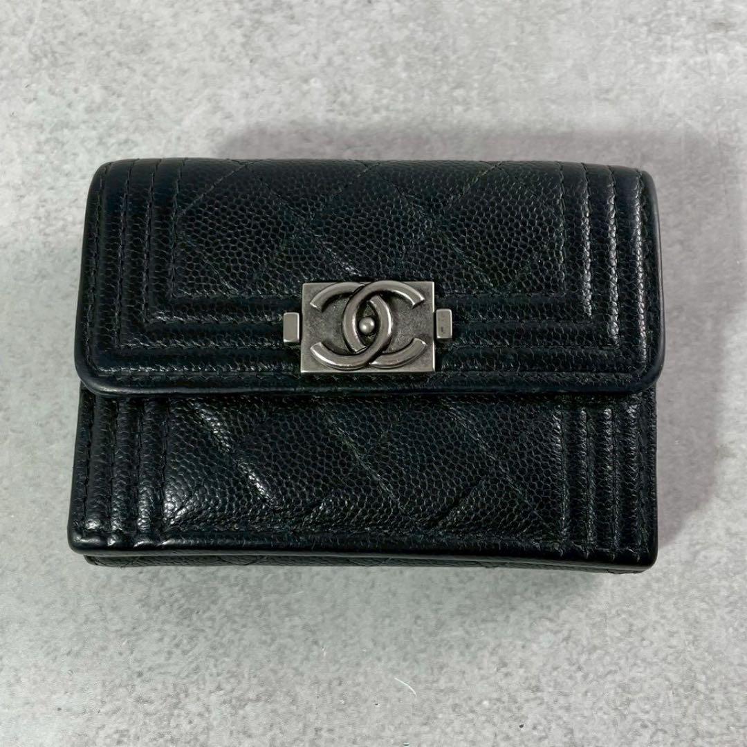 【極美品】CHANEL 三つ折り財布 キャビアスキン ボーイ ココ ブラック