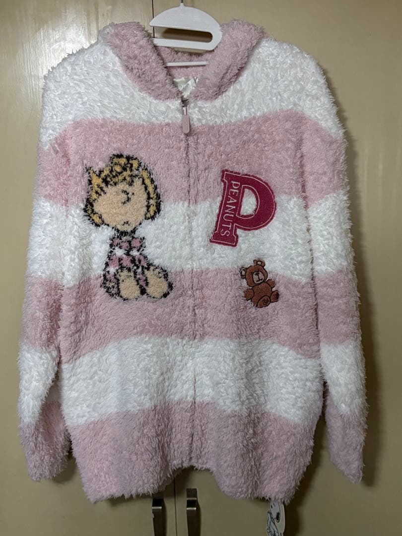 【新品★タグ付き】gelato pique スヌーピー ルーシー　 パーカー