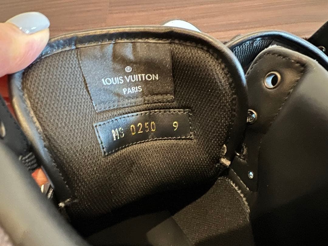 ルイヴィトン　スニーカー　美品　9 27センチ