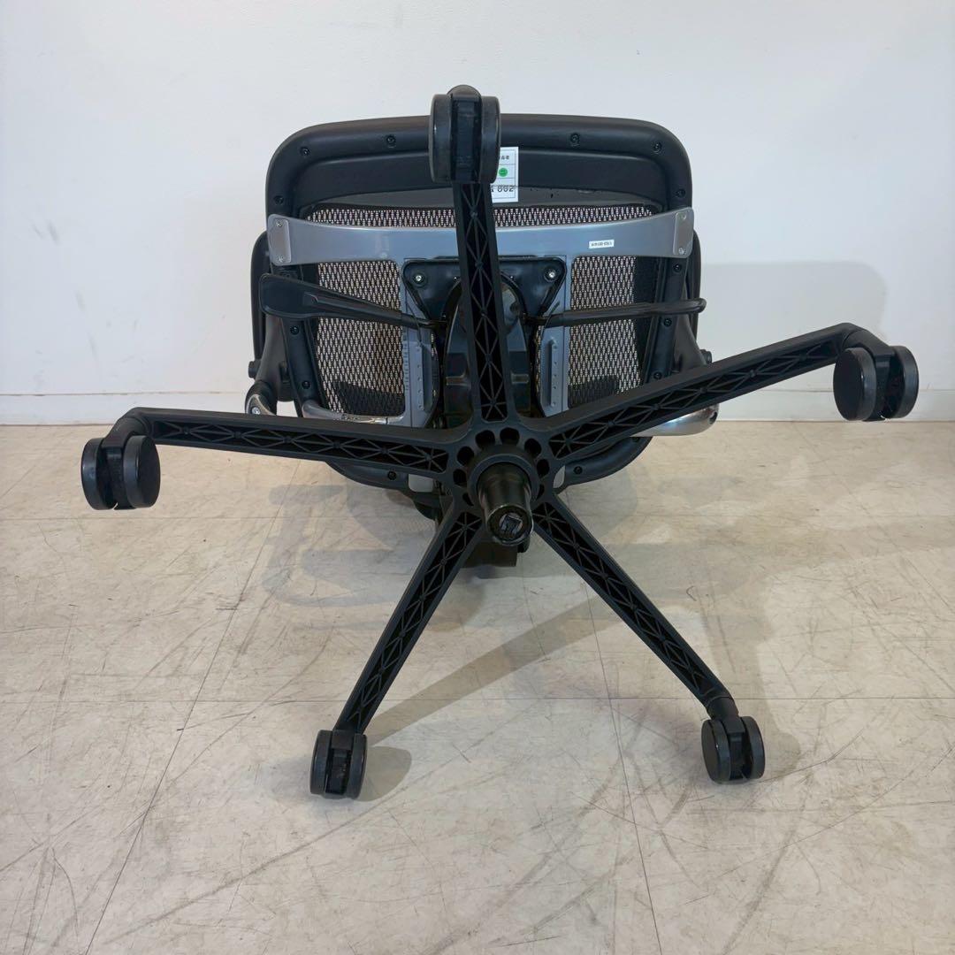 エンジョイ Ergohumanエルゴヒューマン 肘付きオフィスチェア　2/3