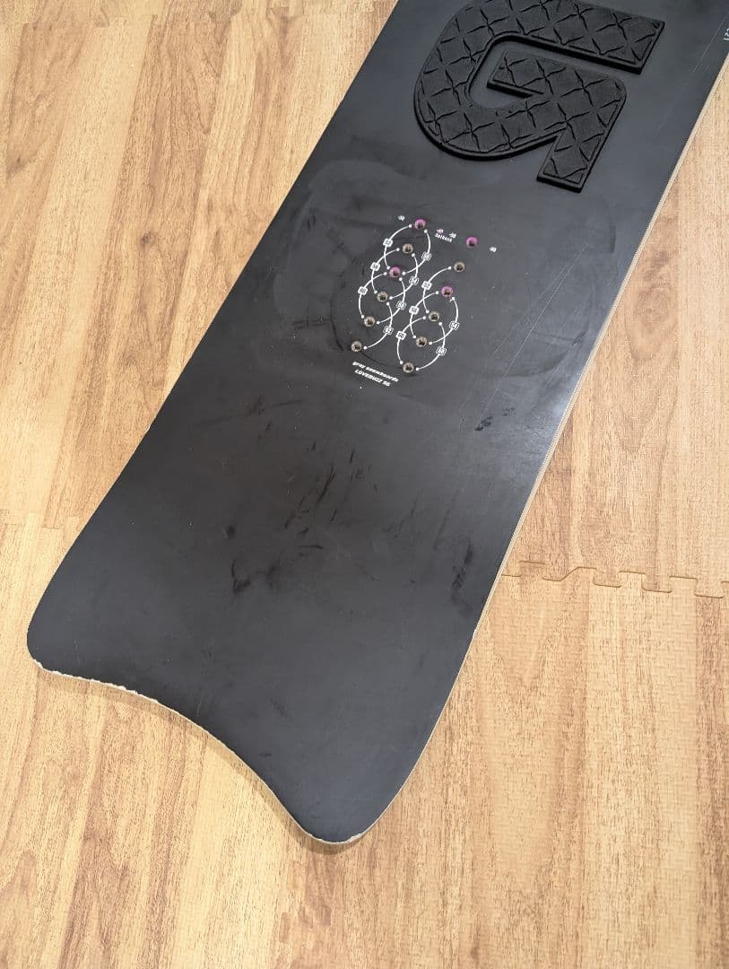 GRAY LOVEBUZZ 156cm パウダー　スノーボード