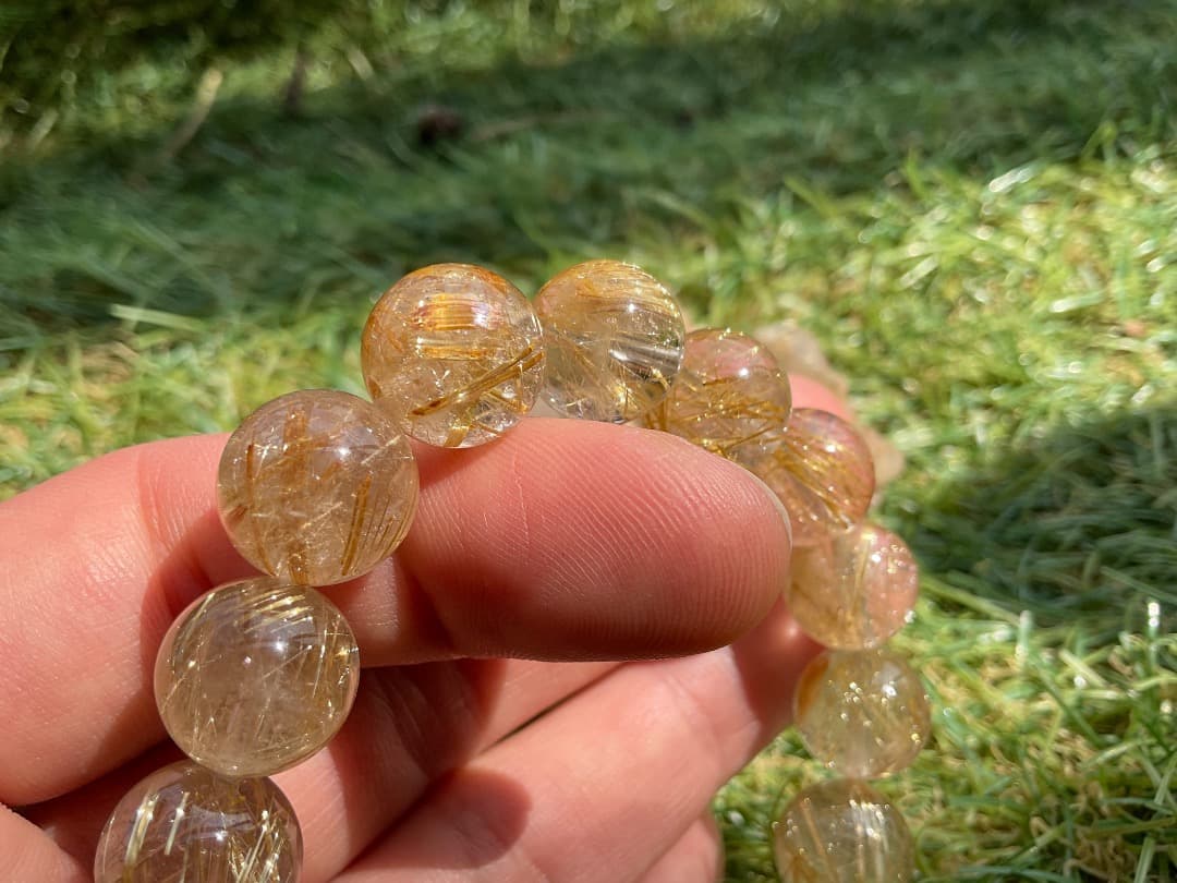 最終価格タイチンルチルクォーツブレスレット約12mm玉内周約16.5cm