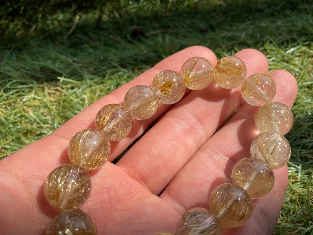 最終価格タイチンルチルクォーツブレスレット約12mm玉内周約16.5cm