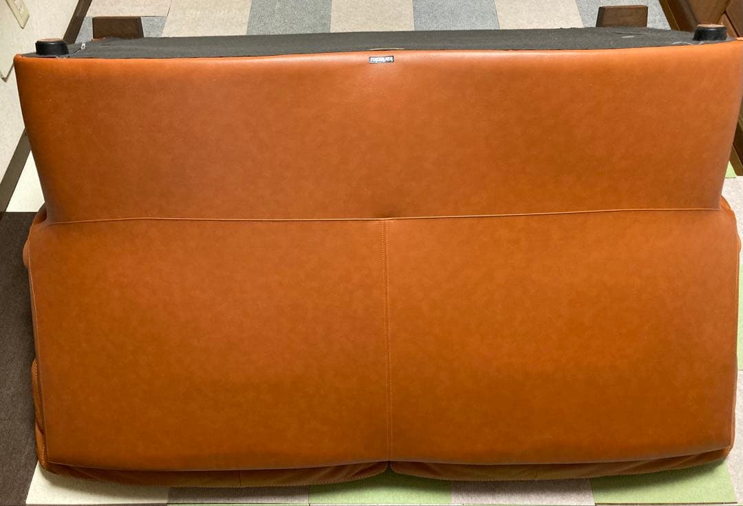 カリモク　ブラウンレザー 2人掛けソファ