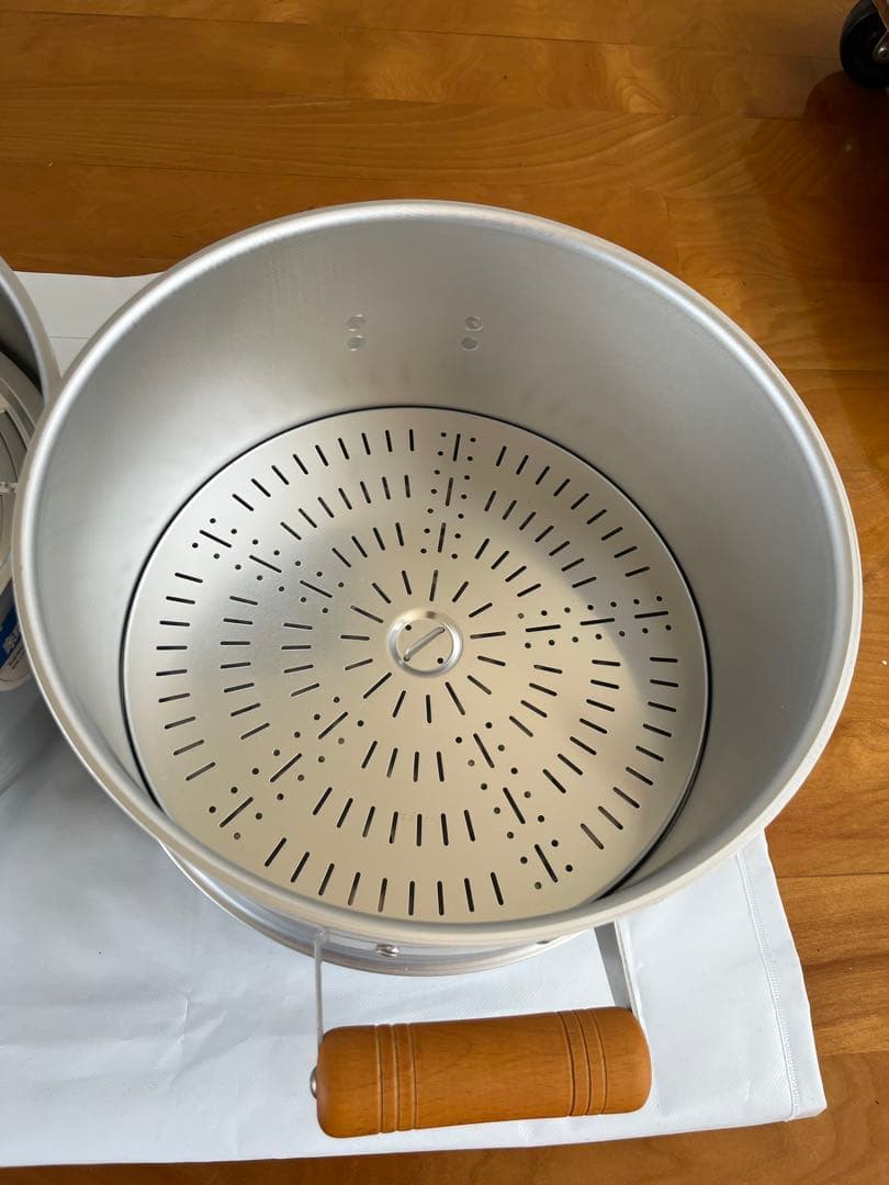 アルミ蒸し器 シルバー 木製ハンドル