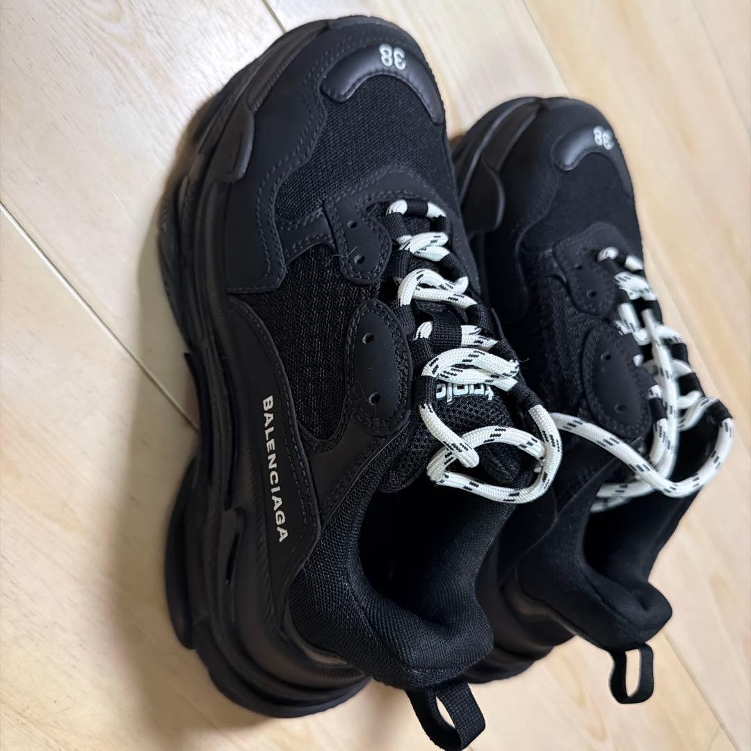 バレンシアガ　triples 38 25cm 黒　変え紐付き