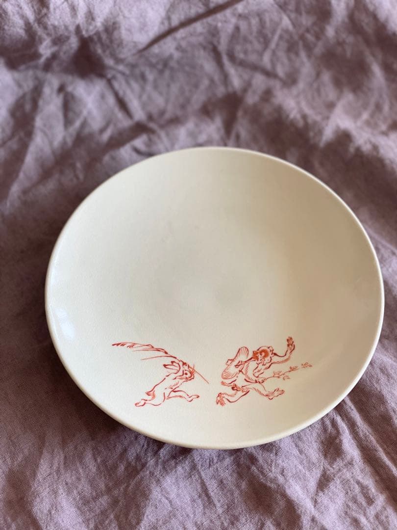 ●新品　クロスアンドクロス別注　鳥獣戯画プレート　2枚　ハグオーワー