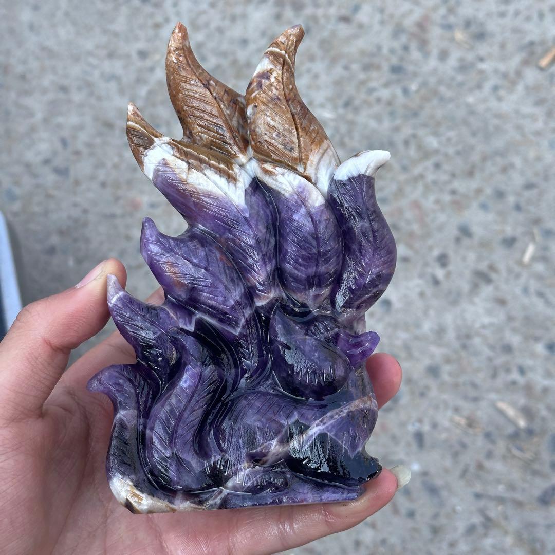 天然石ドリームアメジストの九尾狐　ご購入前に在庫確認必要G.153