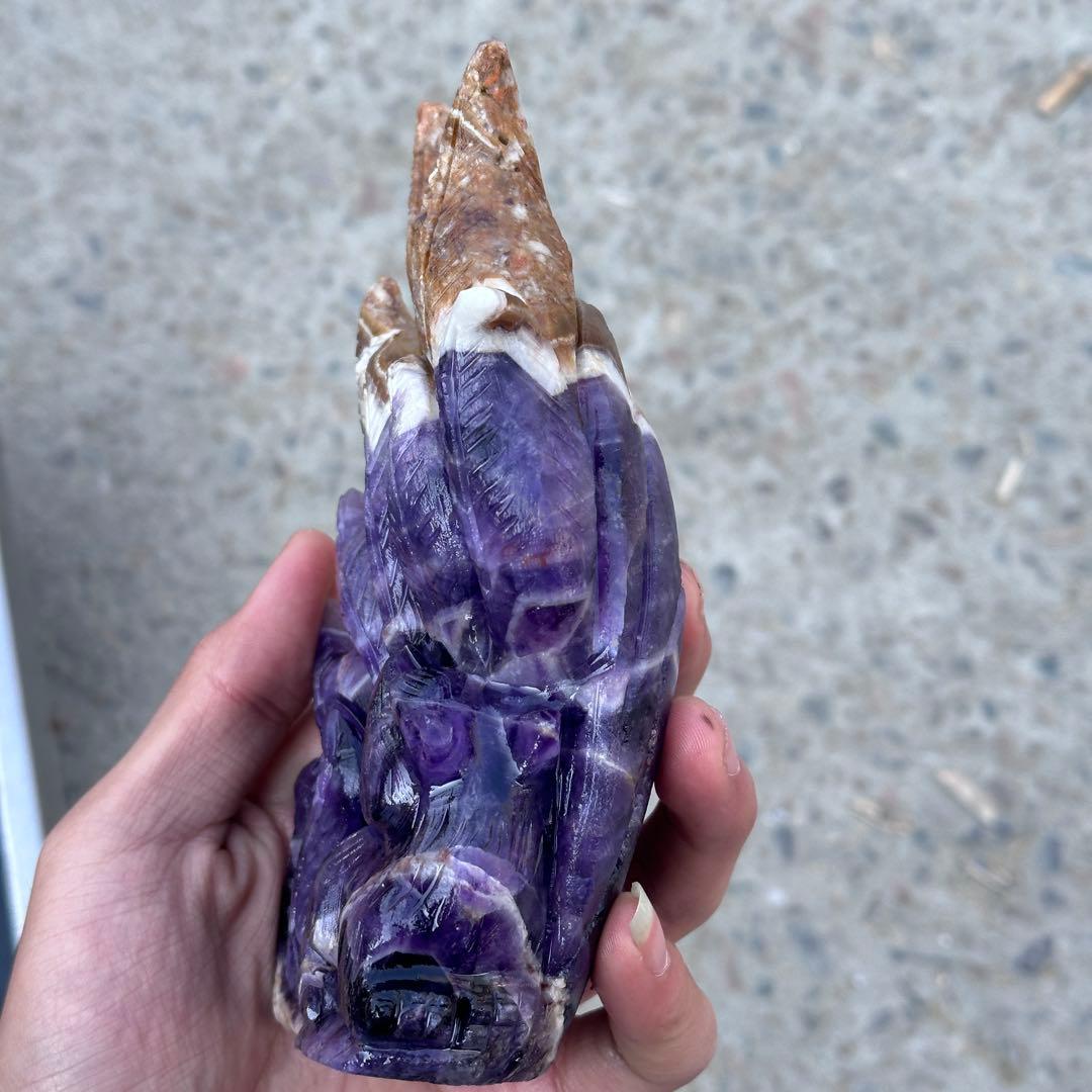 天然石ドリームアメジストの九尾狐　ご購入前に在庫確認必要G.153