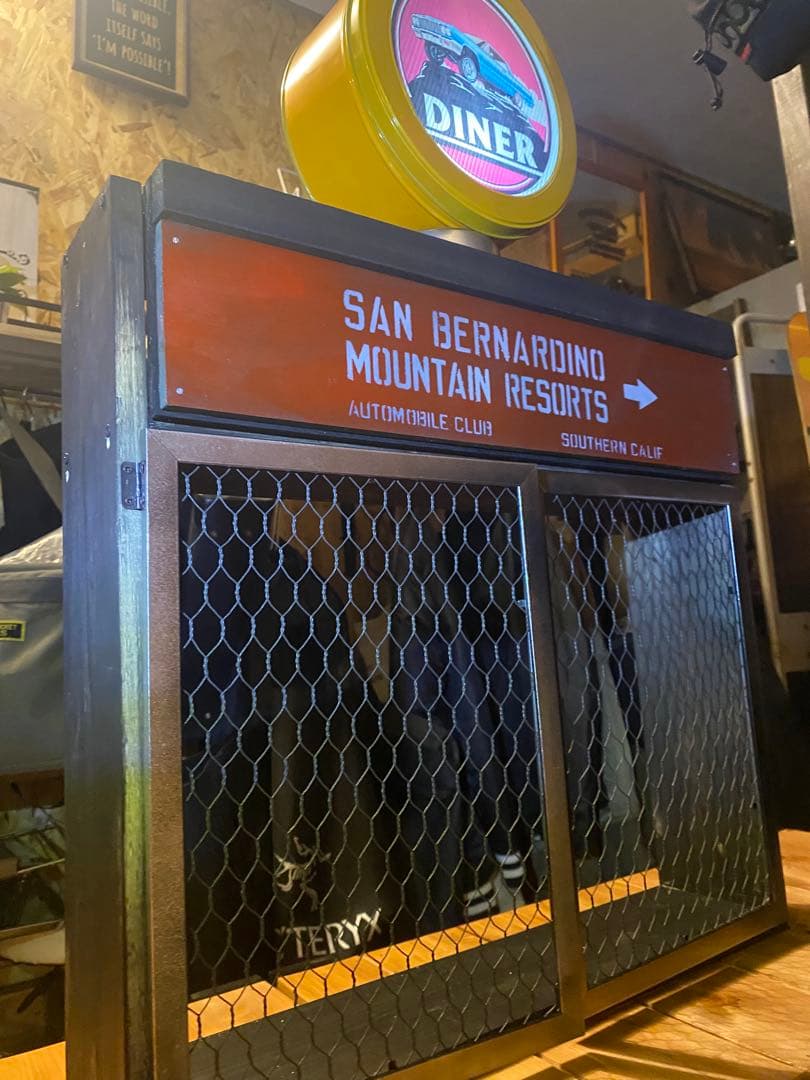 照明付き棚　アメリカン