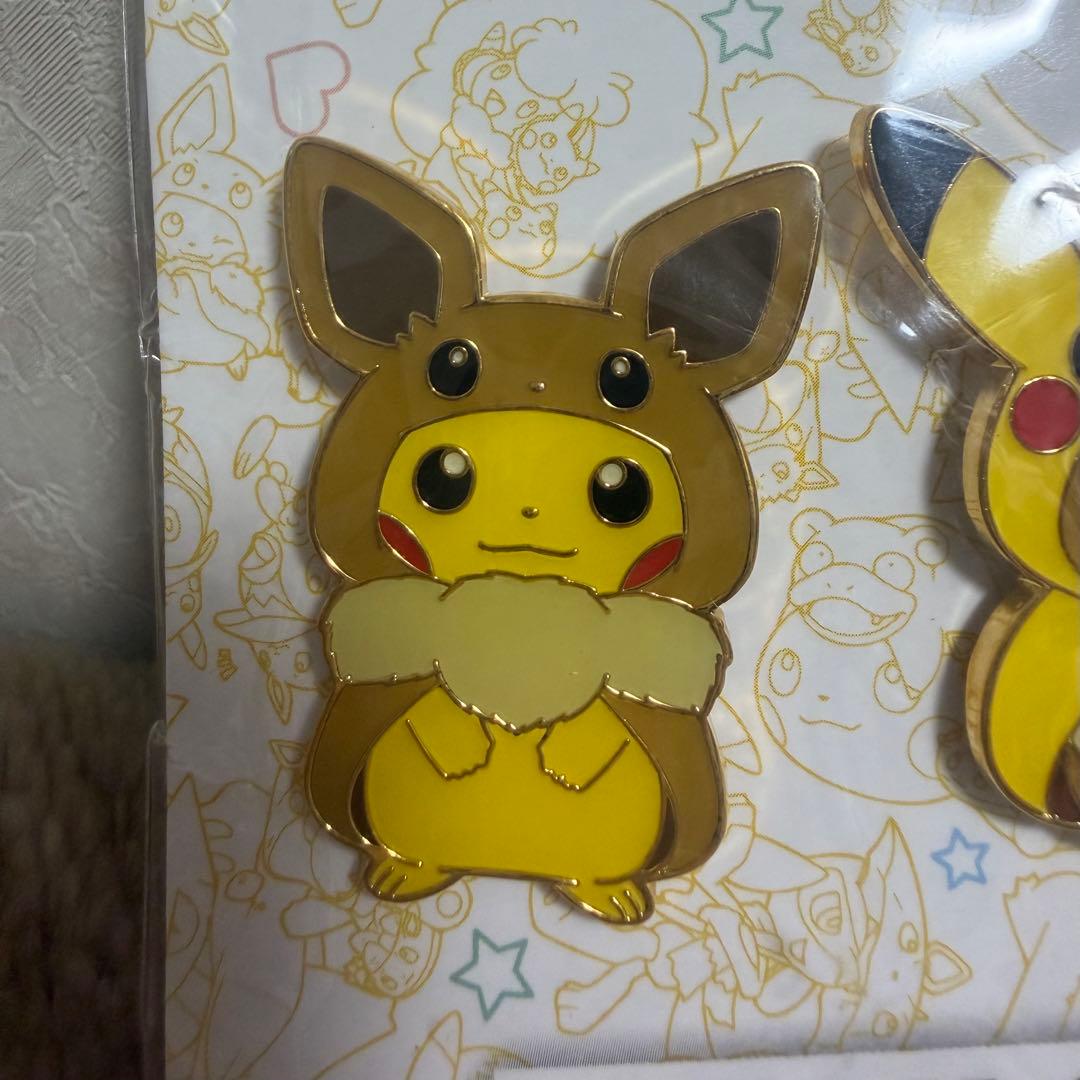 希少 ポケモンセンター FAN OF PIKACHU & EIEVUI ピンズ