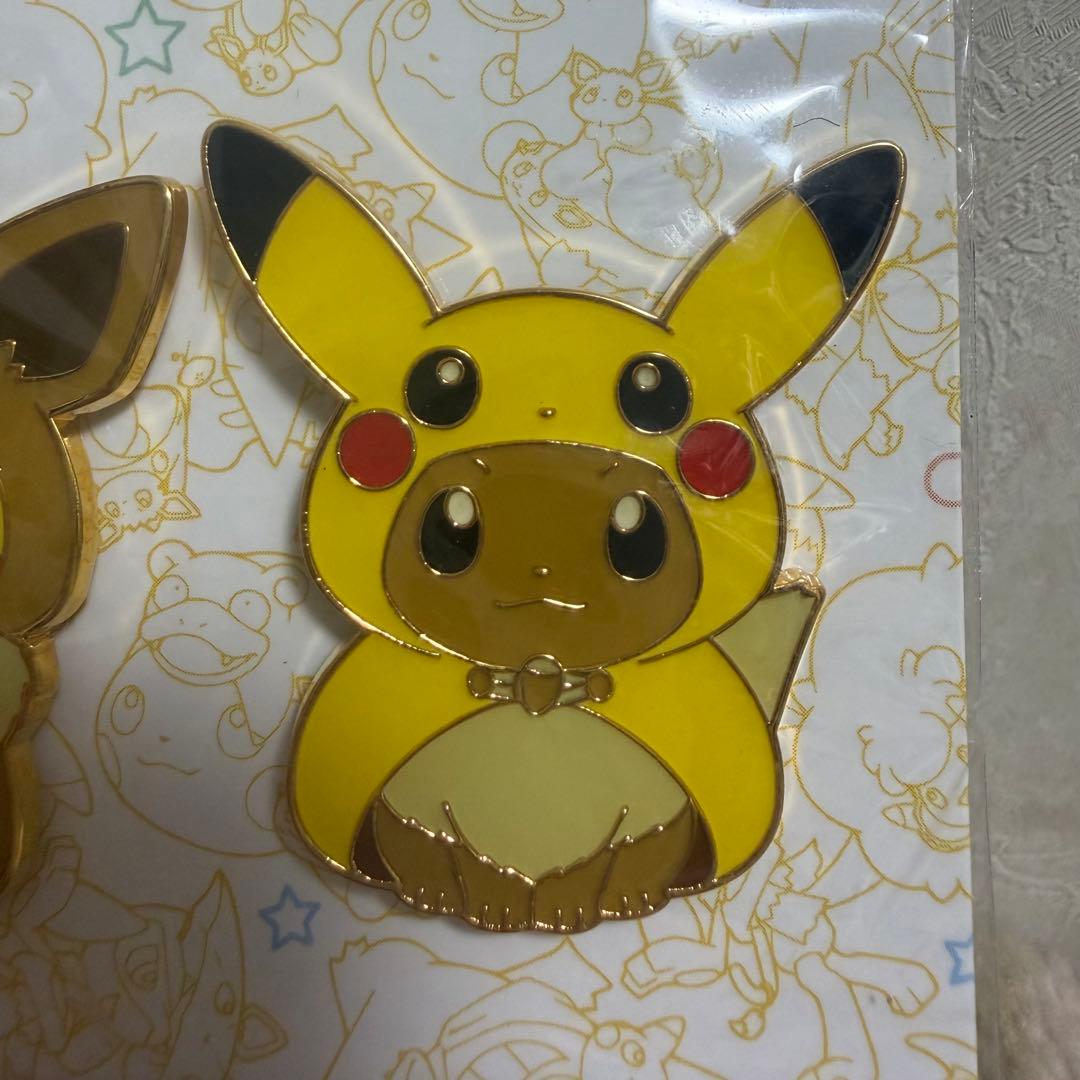 希少 ポケモンセンター FAN OF PIKACHU & EIEVUI ピンズ