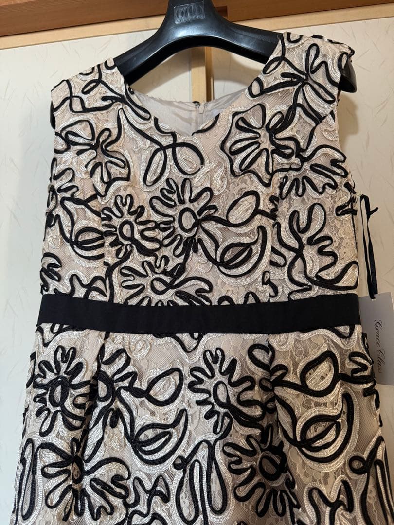 ☆最終お値下げ価格☆新品未使用タグ付☆グレースクラス　ワンピース