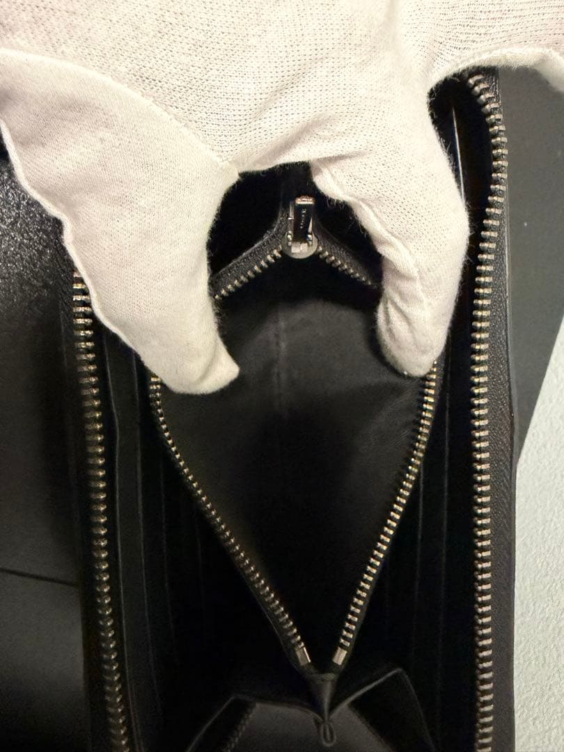 美品☆正規品☆COACH (コーチ)長財布 シグネチャー ラウンドファスナー