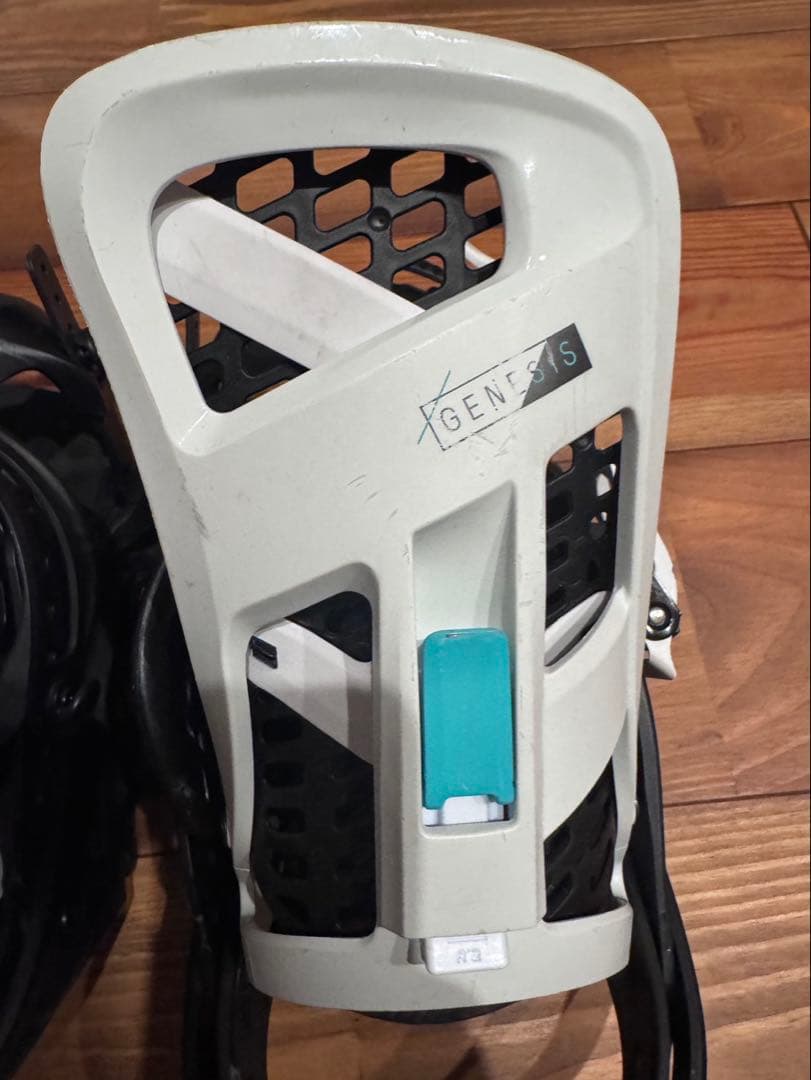 22モデル　BURTON GENESIS EST