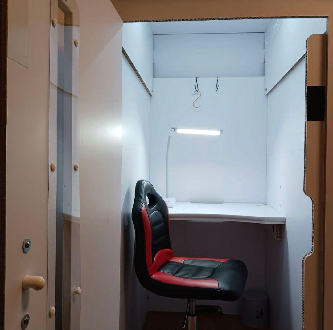 ワークボックス 　簡易個室　個室ブース　天井LEDライト付　引き取り限定