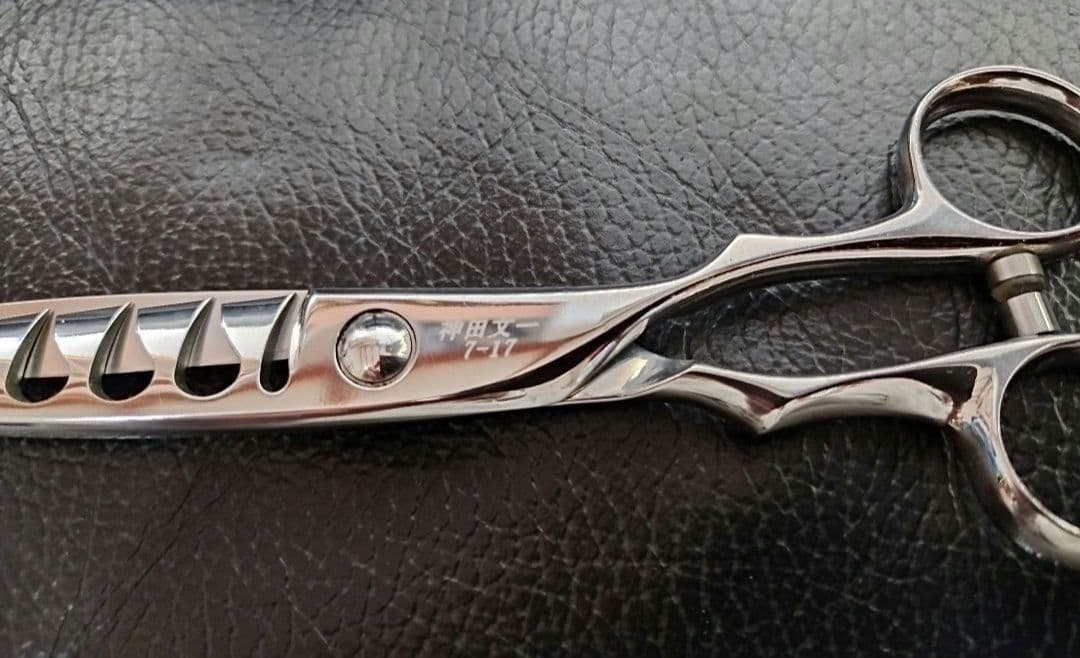 神田文一商店 Jin セニング 理容師 ハサミ 7-17 日本製 梳き鋏