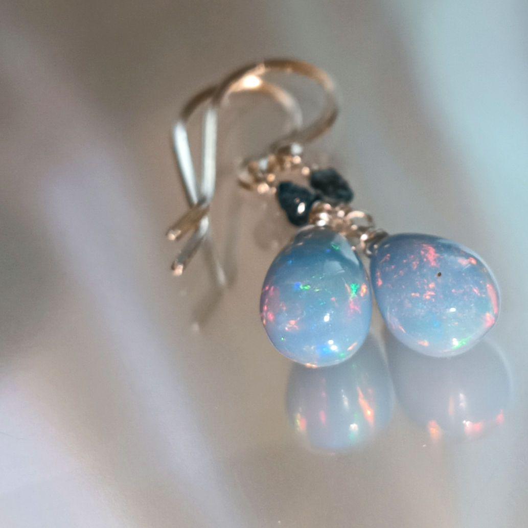 シルバー925 ブルーオパとブルーダイヤモンドピアス