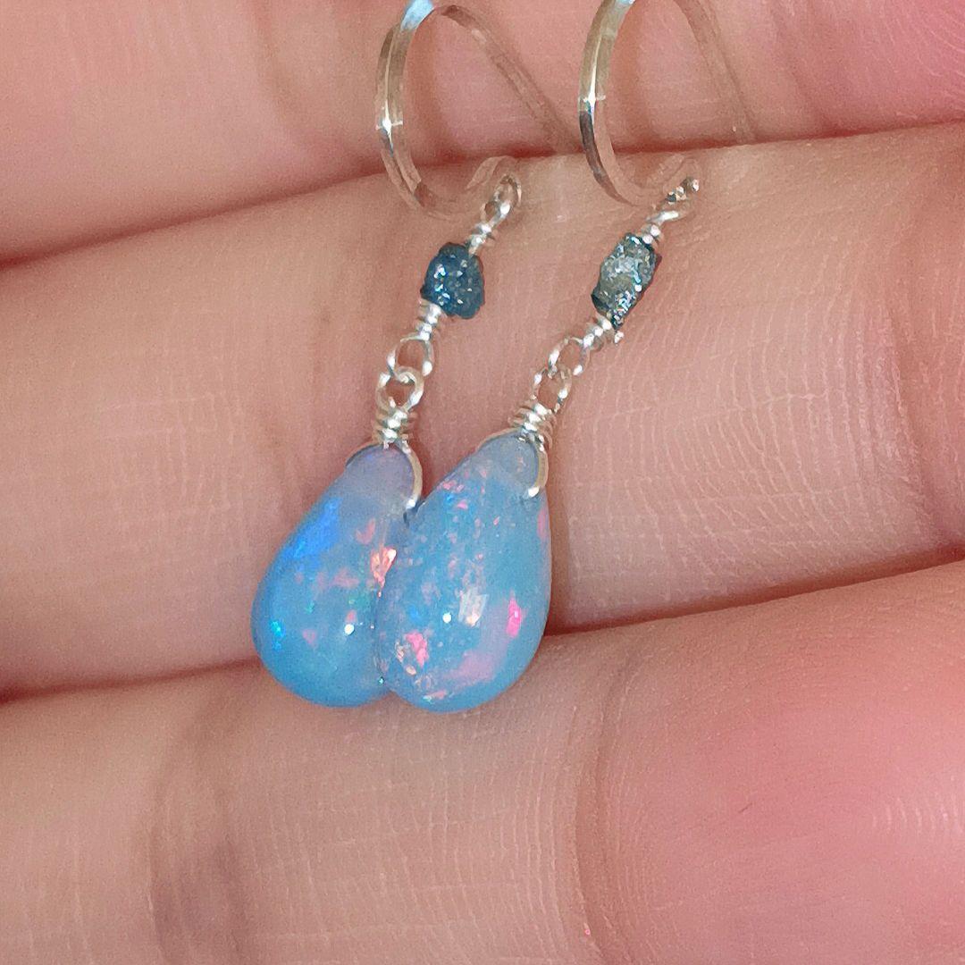 シルバー925 ブルーオパとブルーダイヤモンドピアス