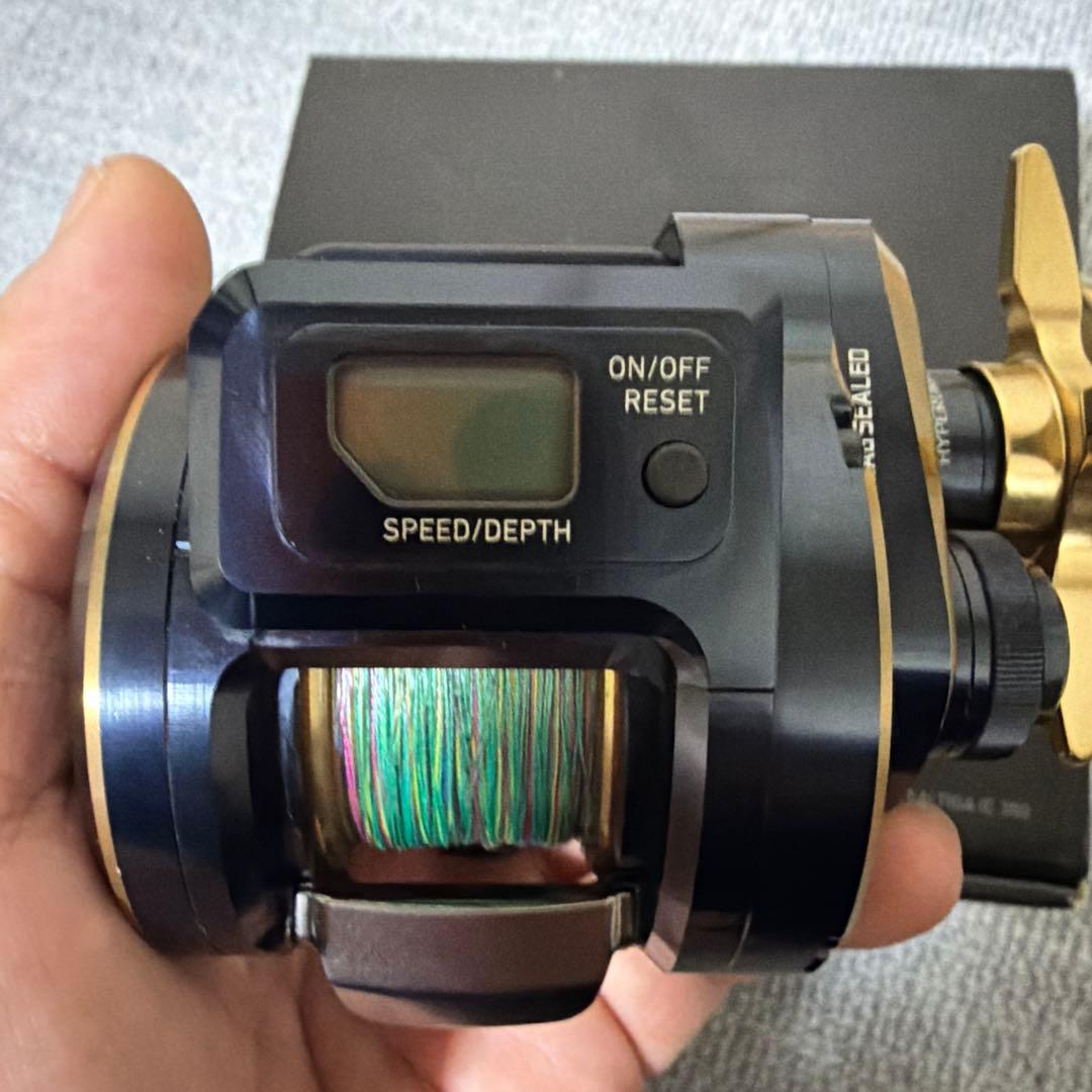 （値段交渉可）中古美品　ダイワの21ソルティガIC300