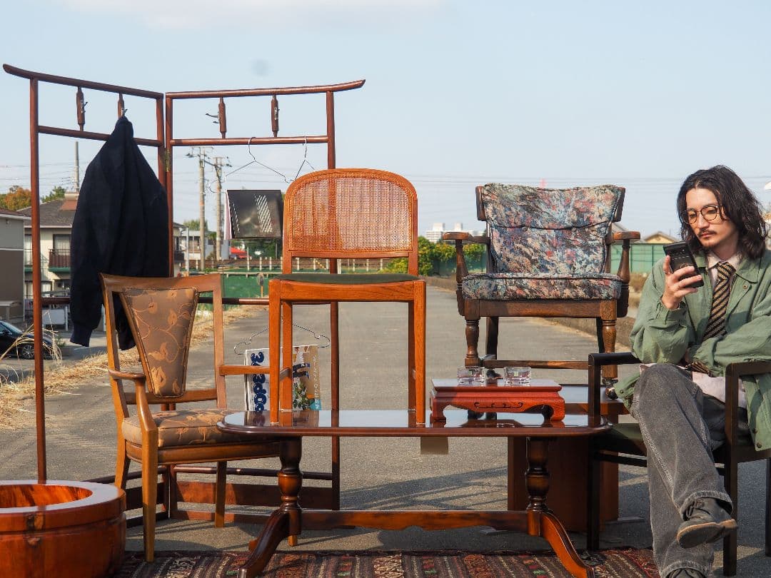 アイアンレッグラウンドハイテーブル