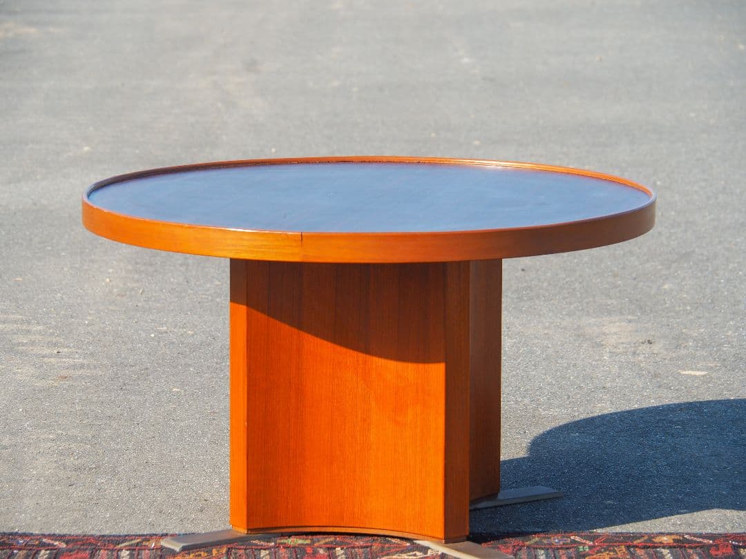 アイアンレッグラウンドハイテーブル