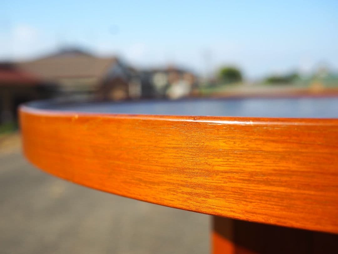 アイアンレッグラウンドハイテーブル