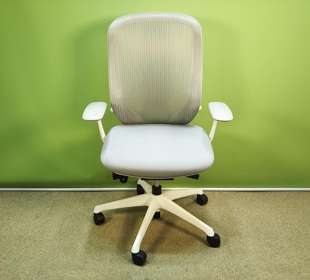 bm　オカムラ　シルフィーチェア　前傾機能　ハイバック　メッシュタイプ　中古