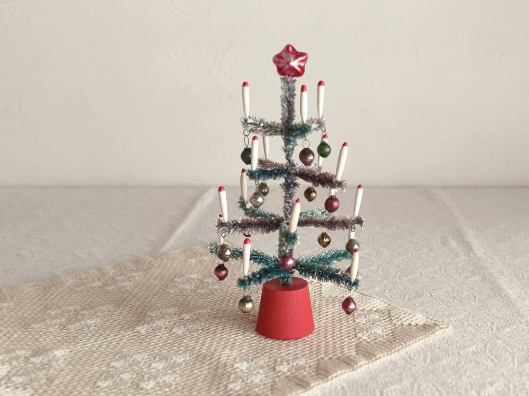 * vintage tree ✵* 星のツリートップのついた クリスマスツリー