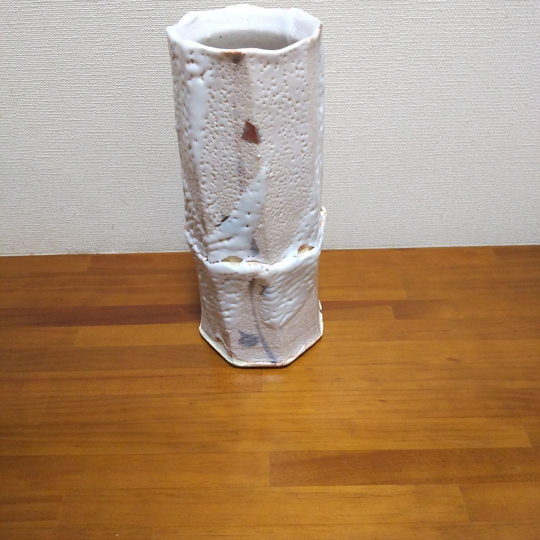 志野焼花入れ テクスチャー陶器花瓶 白色八角