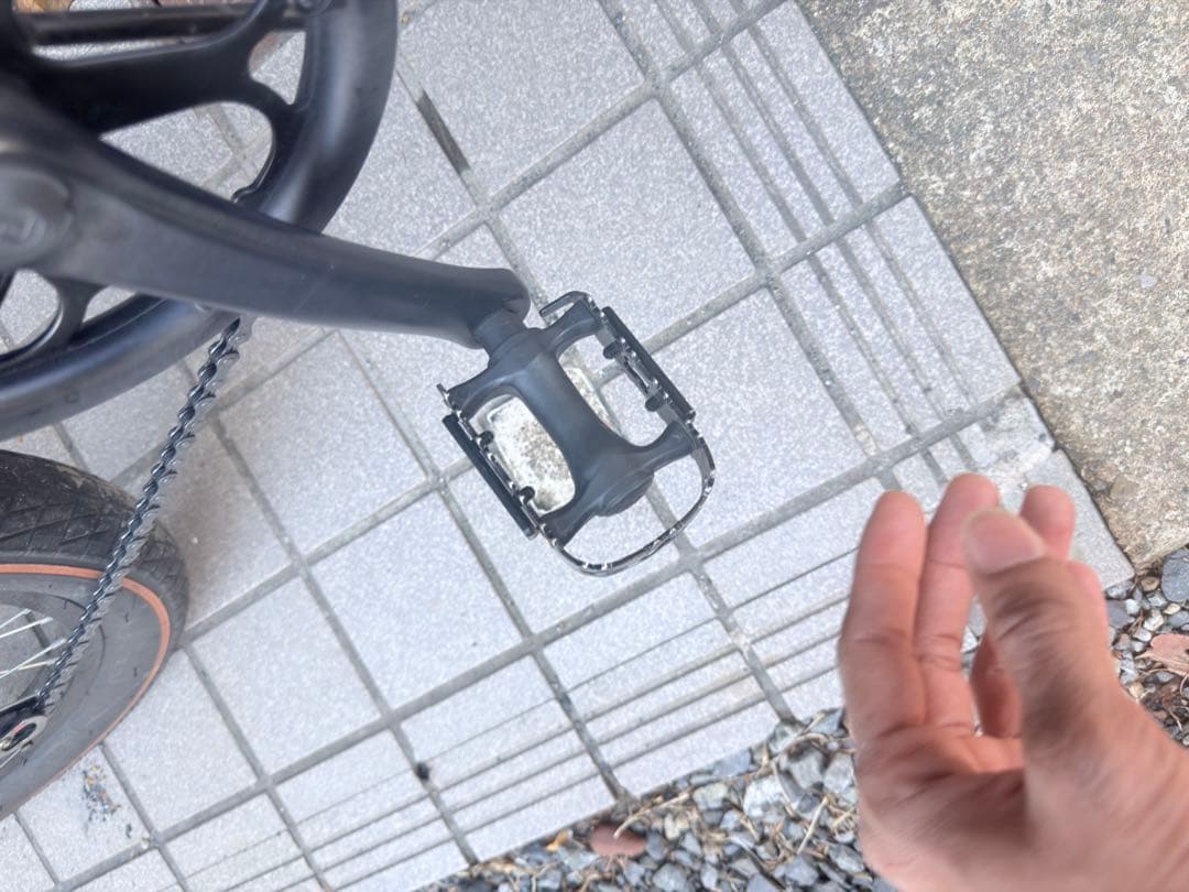 折りたたみ自転車 ホワイト・ブラック