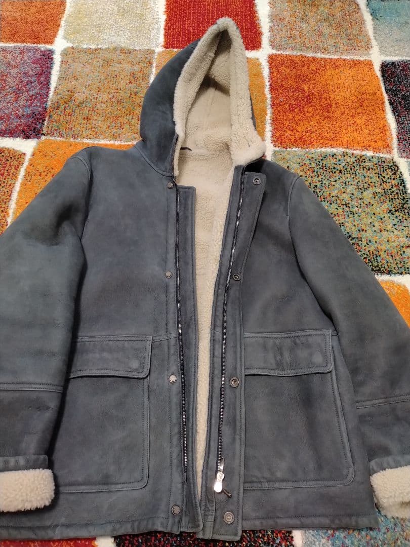 ムートンコート　フード付