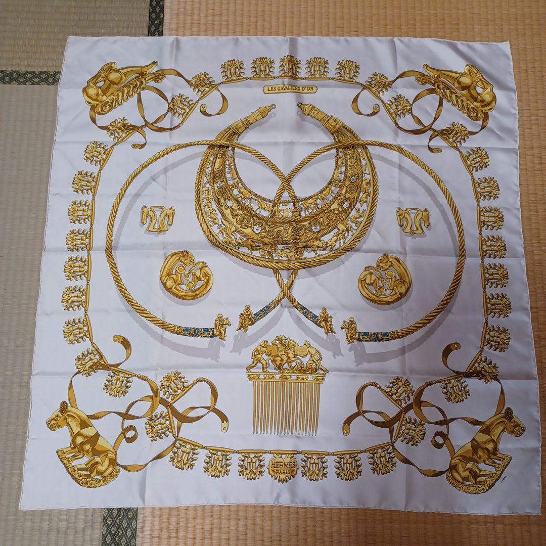 エルメススカーフ　カレ　黄金の騎士