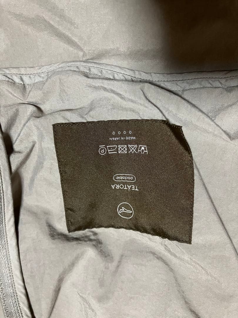 teatora device coat packable シルバー&ゴールド別注